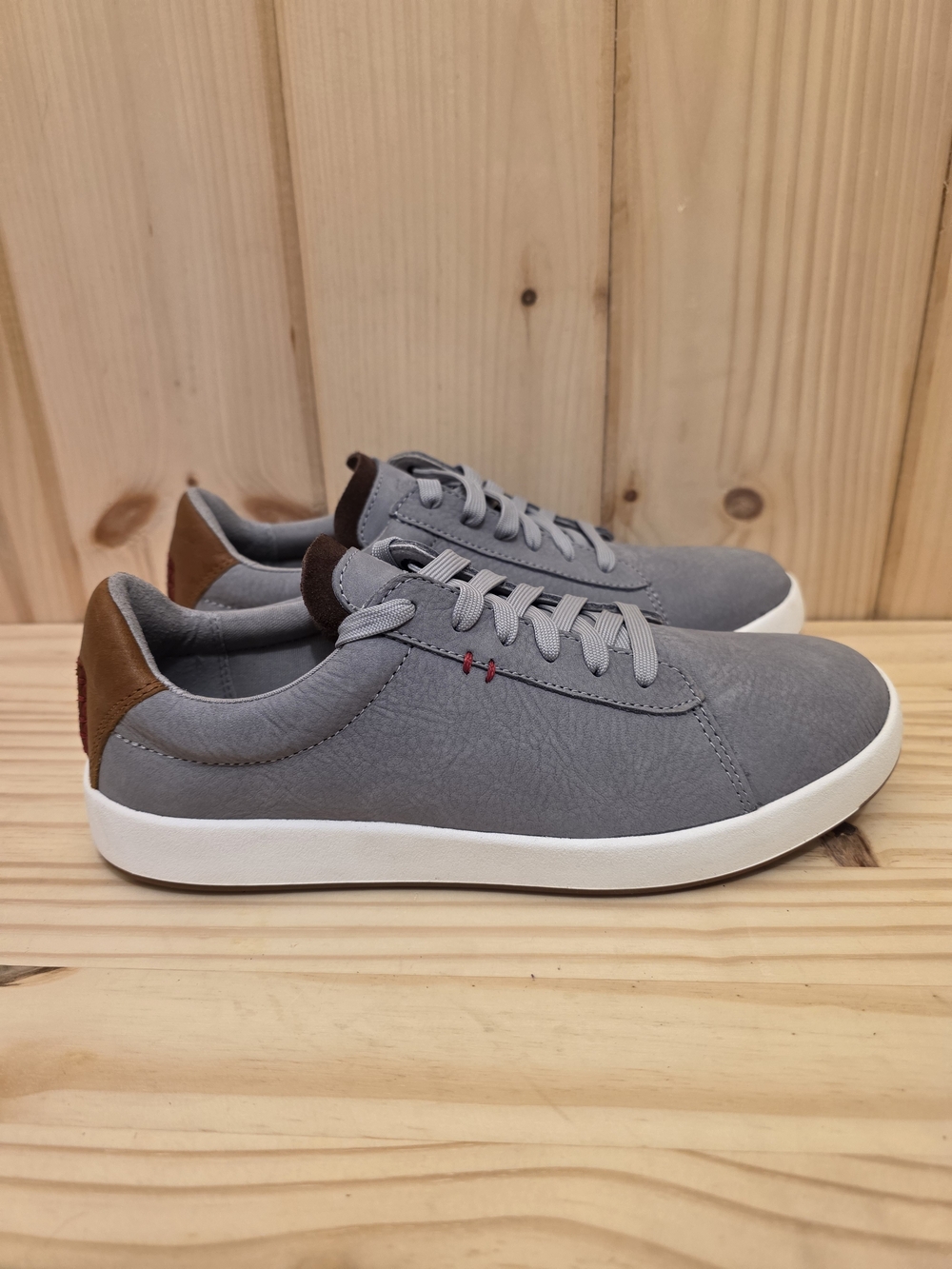 Kodiak Carling Lightweight Leather Sneaker Womens 7.5/EU 38 Grey/White NWOT
